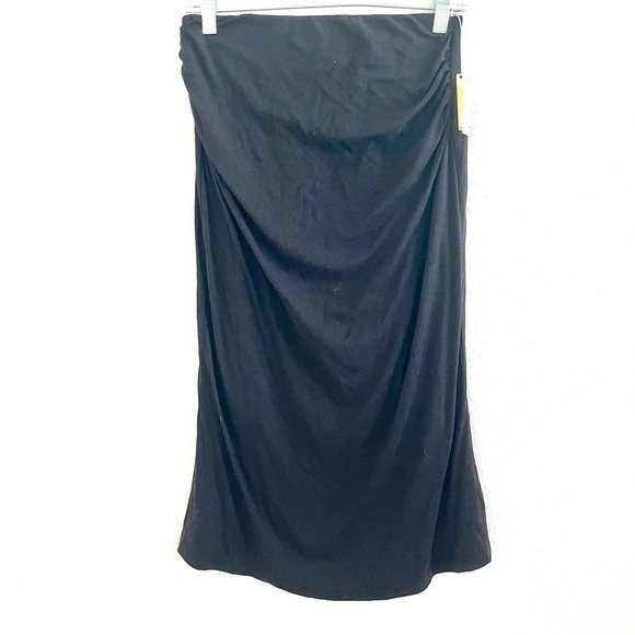 Soft Black Women's Skirt - Picture 2 of 4